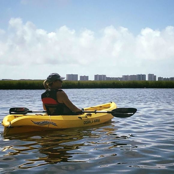 Meet your Posher, Tracey - Picture 1 of 1